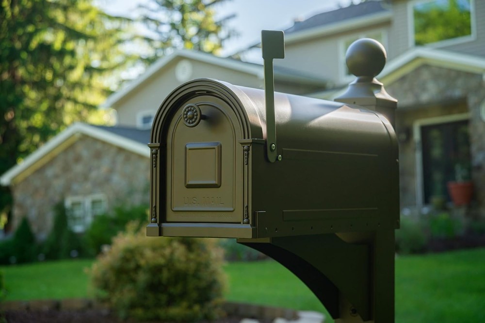 Garrison Large Capacity Galvanized Steel Venetian Bronze, Mailbox