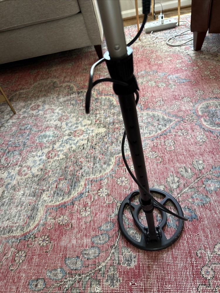 TEKNETICS Alpha Metal Detector