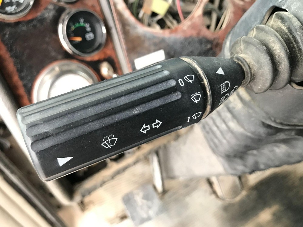 2002-2006 Kenworth W900B Steering Column - Used