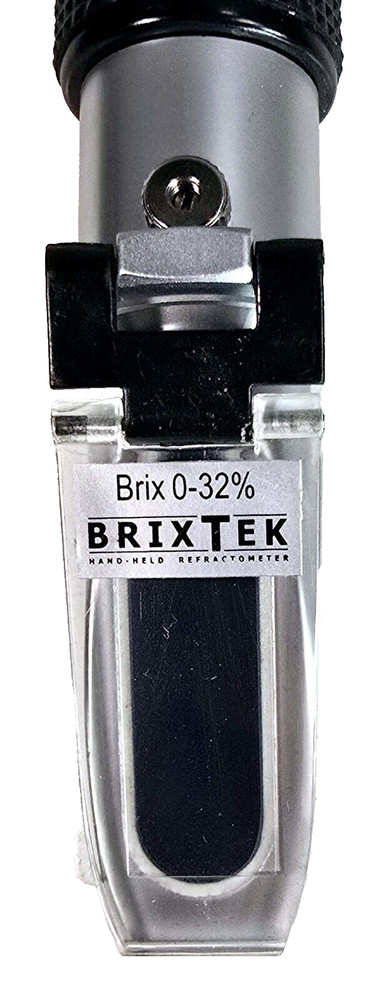 BrixTek Brix 0-32% Hand-Held Refractometer With Case
