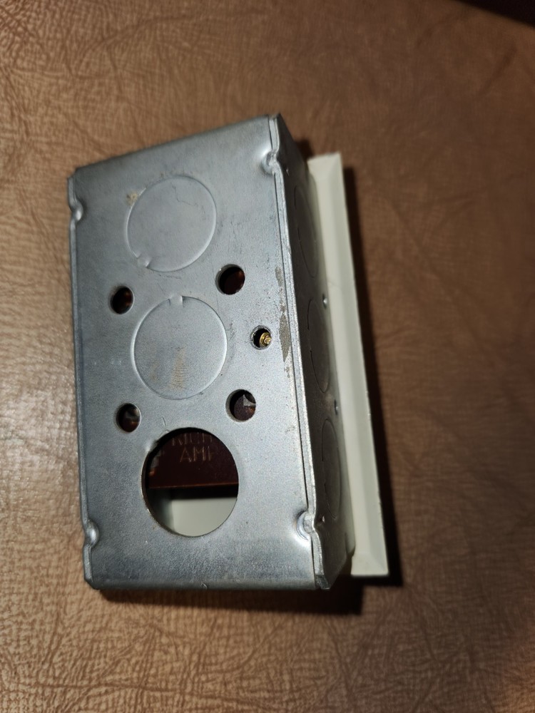 Speaker Selector Switch Wall-Mount Wall Plate