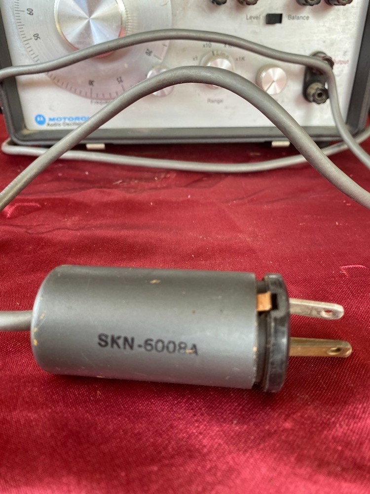 Vintage Motorola Audio Oscillator 1KC Distortion Analyzer