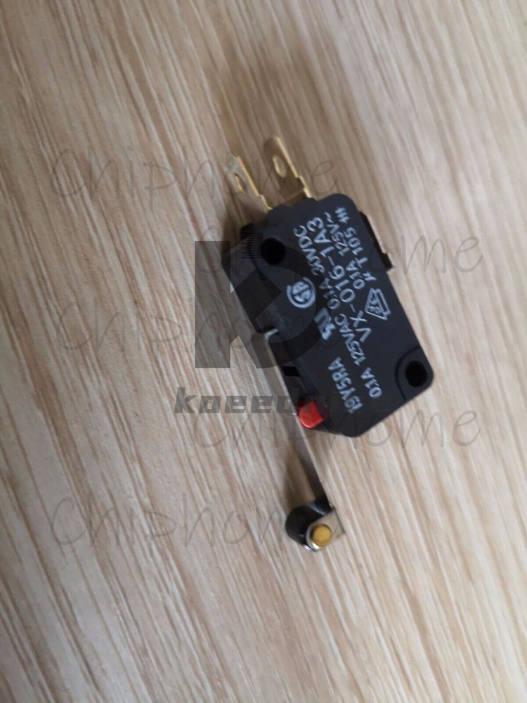 1PCS NEW Omron VX-016-1A3 VX0161A3 Microswitch