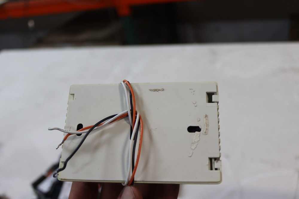 Alerton PM7147 Microset BACtalk Wall Sensor Thermostat