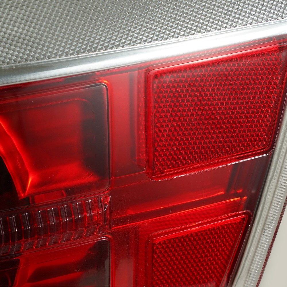 Halogen Tail Light For 2013-2017 GMC TERRAIN Denali Rear Outer Right Passenger