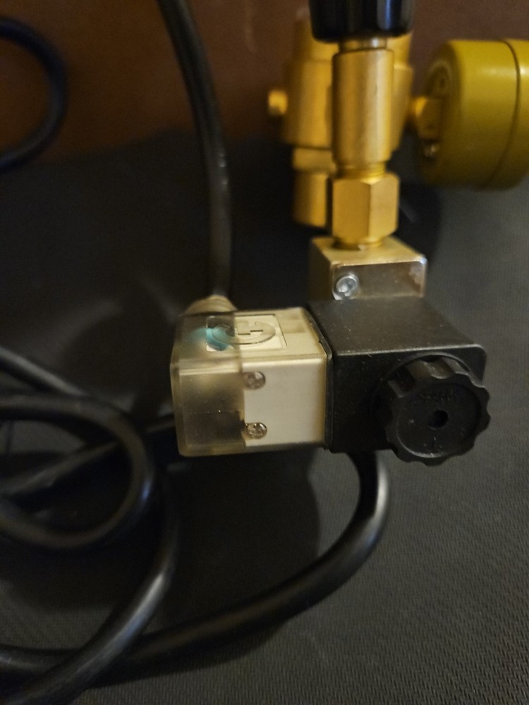 VIVOSUN CO2 Regulator Hydroponics Emitter System with Solenoid Valve Flowmeter