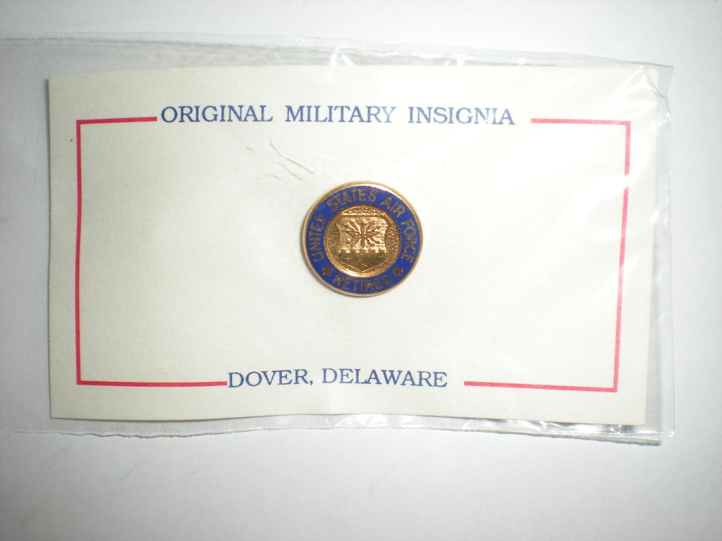 US AIR FORCE RETIRED LAPEL PIN