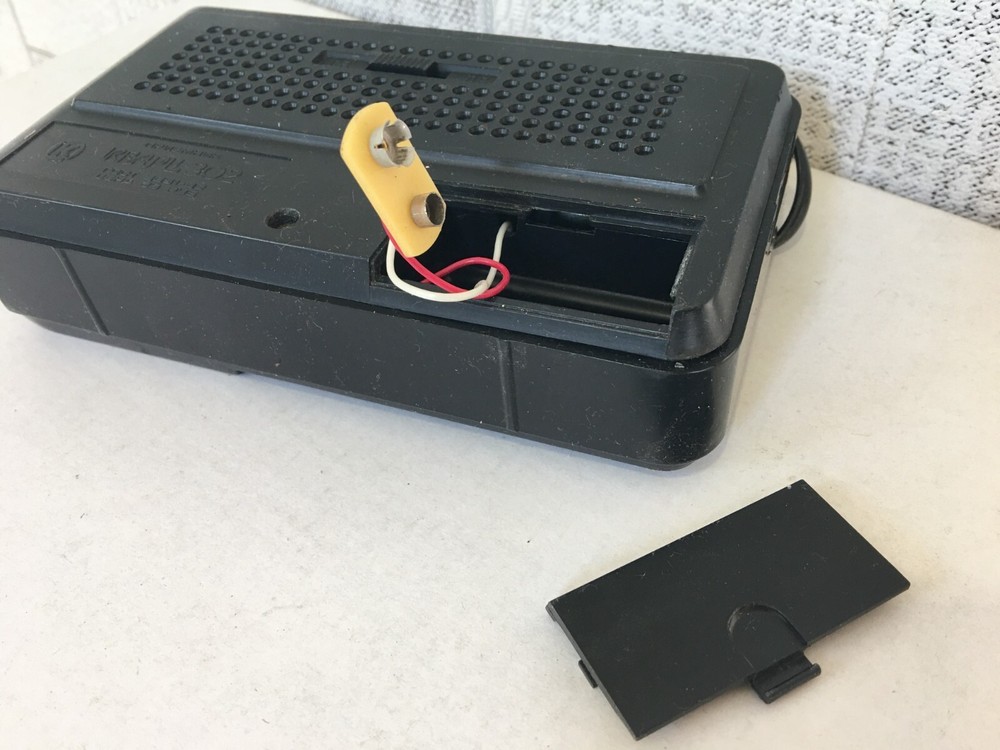 -Soviet retro transistor radio Quartz 302.