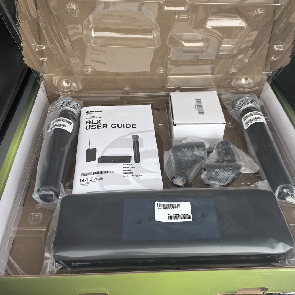 BLX288/BETA58A Wireless microphone system with 2 microphones