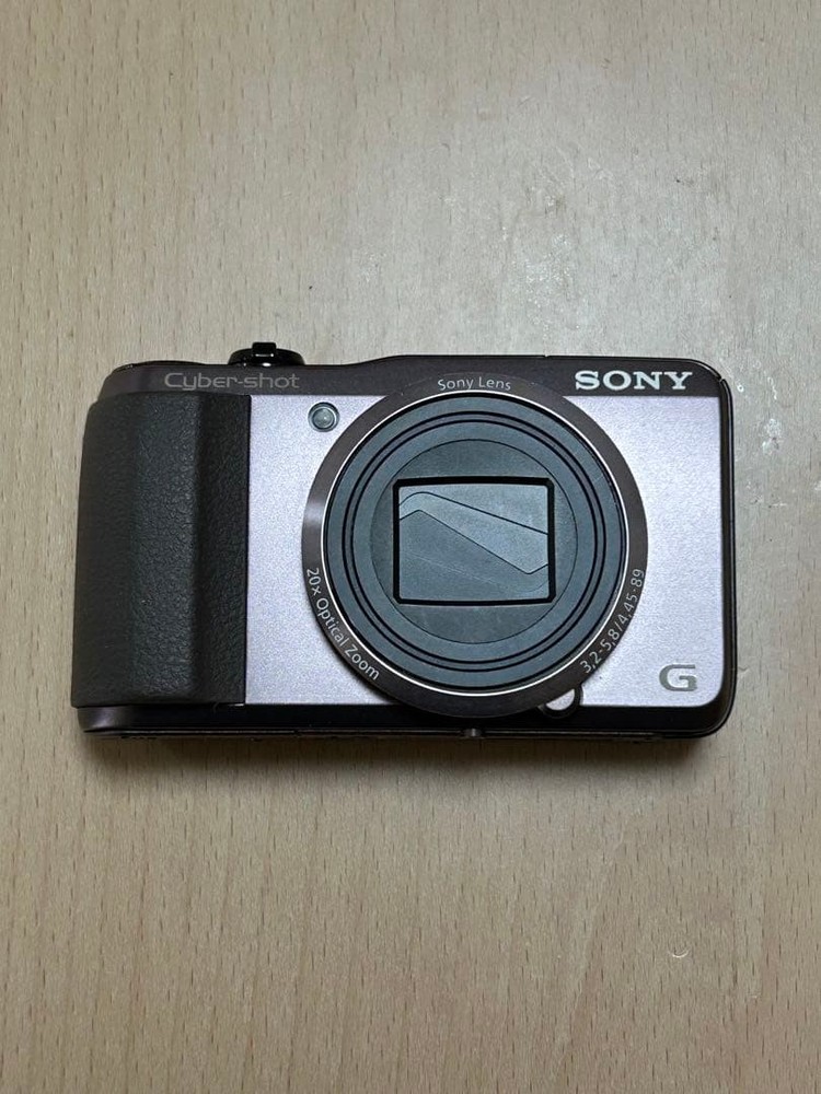 Sony Cyber shot Compact Digital Camera