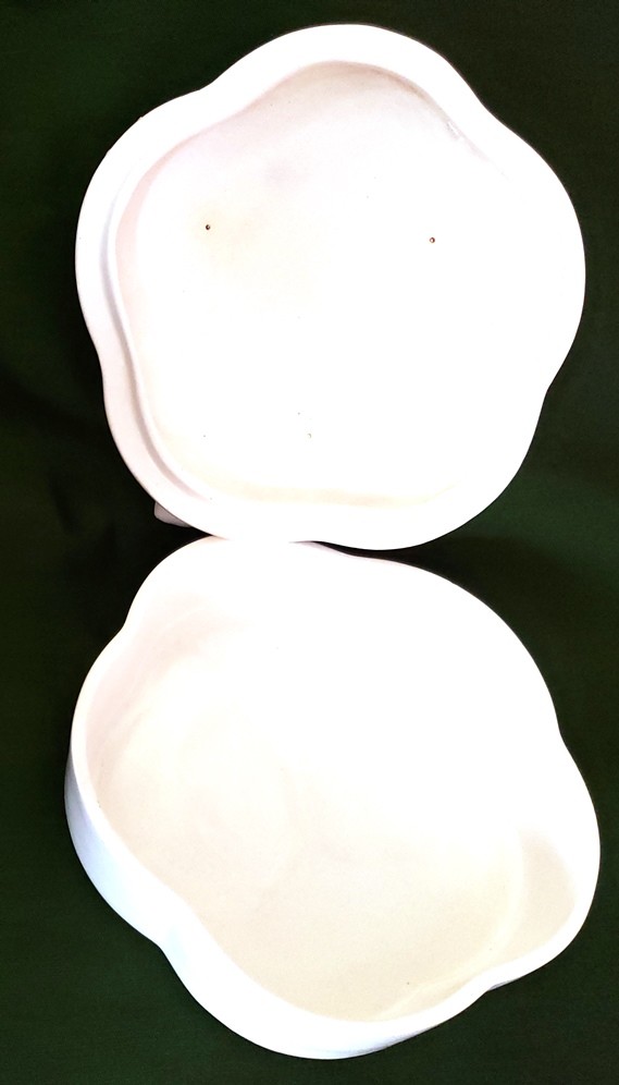 Unusual 5" Ceramic Trinket Dish Off-White