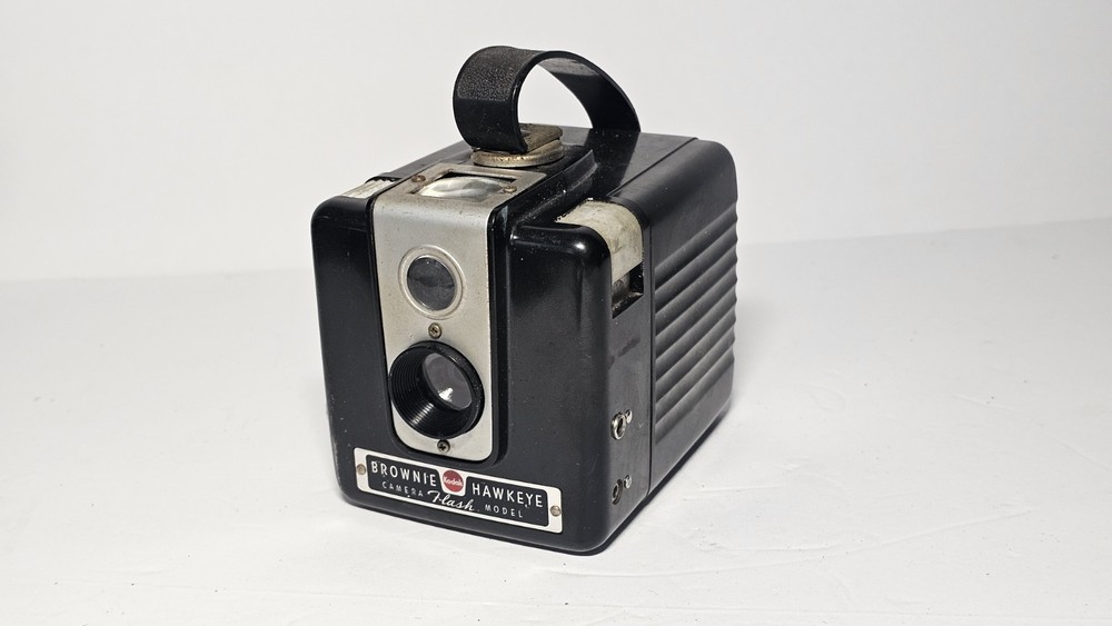 BROWNIE HAWKEYE CAMERA FLASH MODEL KODAK