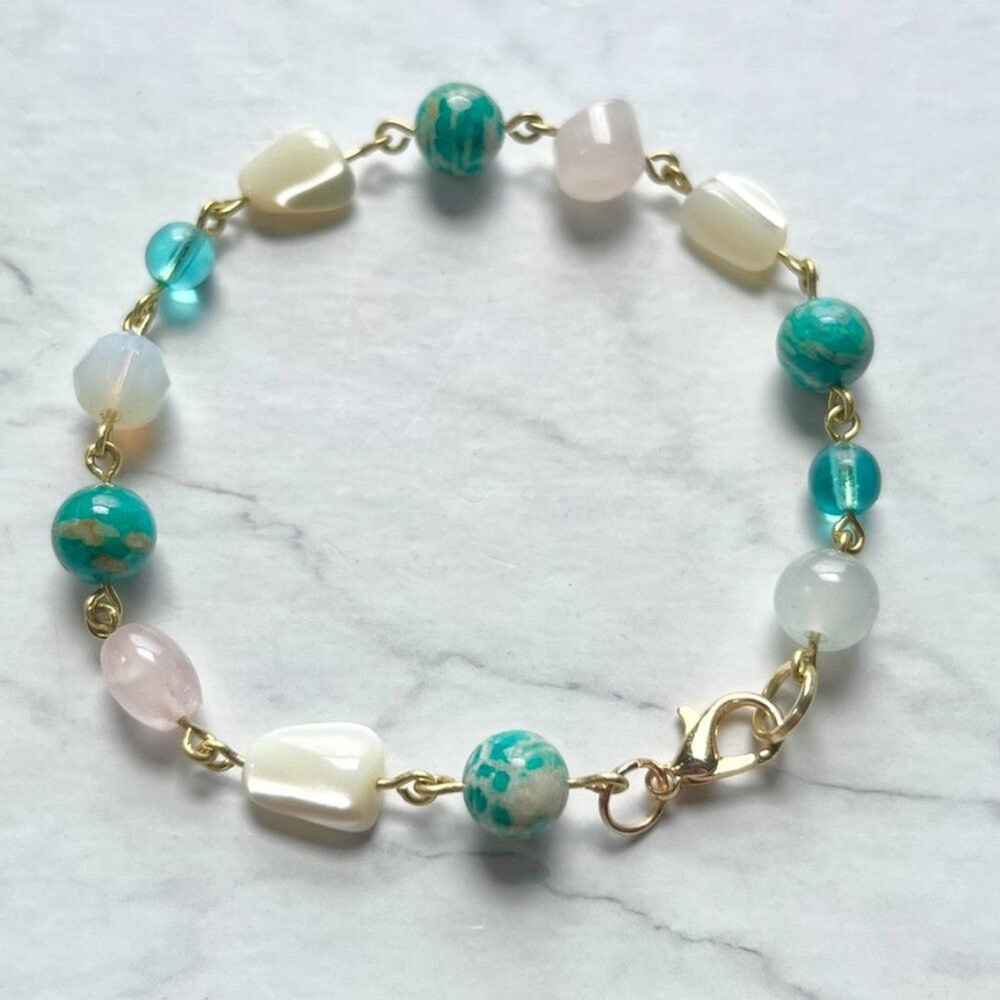 Marble and Pearl Random Stone Chain Bracelet