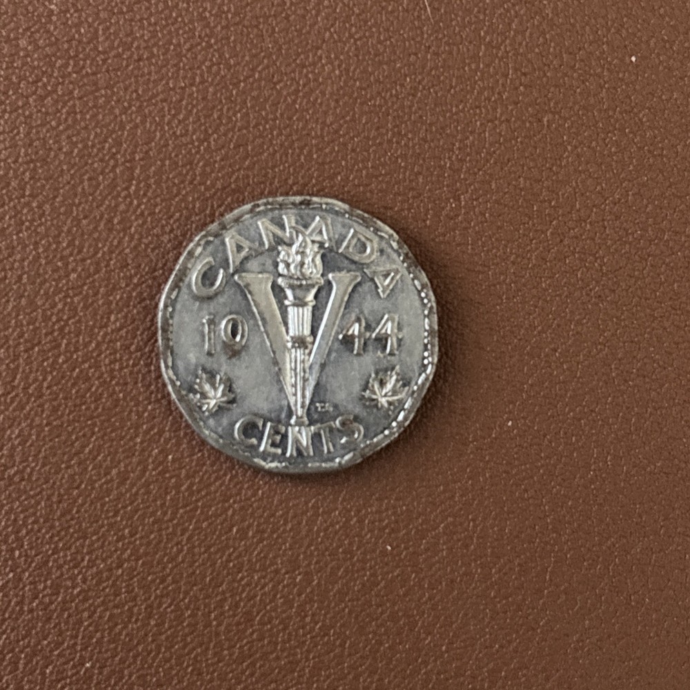 1944 Canada 5 Cents