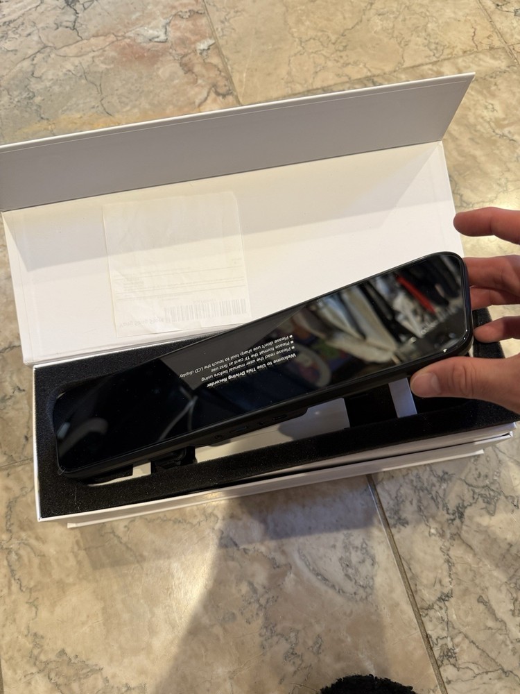 STREAMING MEDIAREARVIEW MIRROR DVR