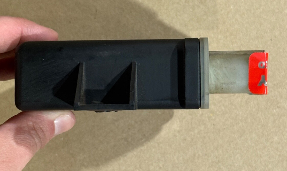 Diesel Exhaust Fluid Module 68085913AC