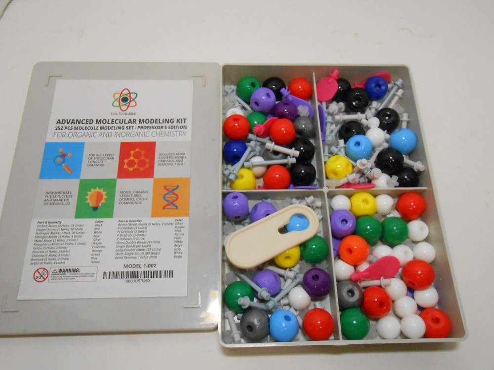ADVANCED MOLECULAR MODELING KIT.  252 Pcs.  Model 1-002.  DALTON LABS.