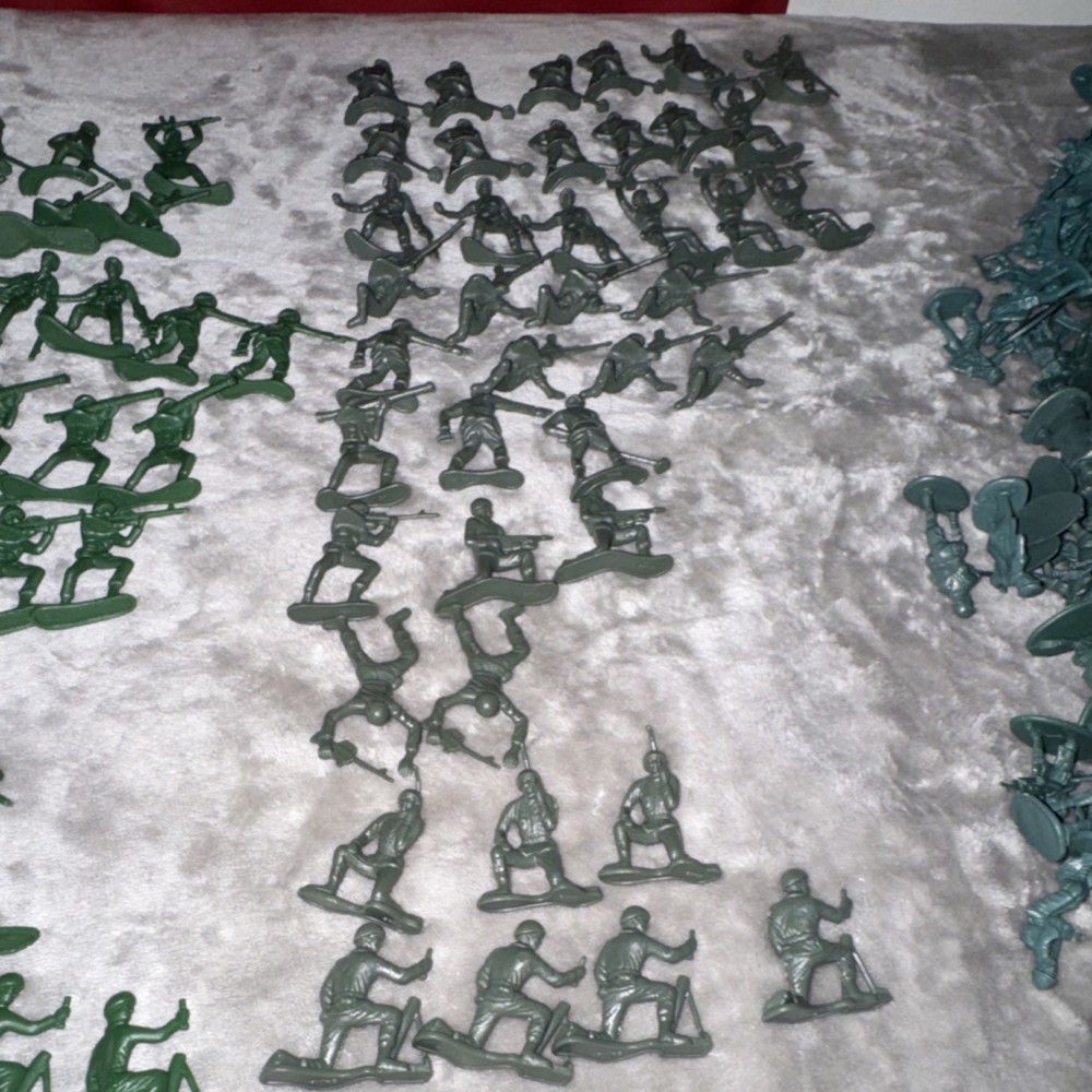 green plastic armymen lot