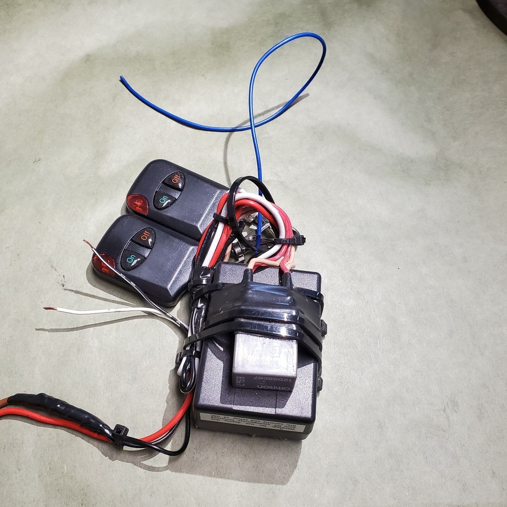 12V REMOTE CONTROL ON OFF RELAY *