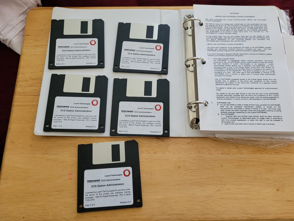 Lucent Technologies Terranova ECS Administration Software + Manual (Read)