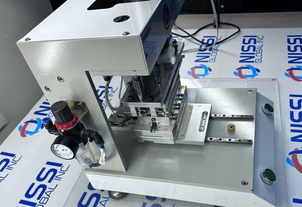 GUNUOTAI Hot Press Frame Machine Front Bezel