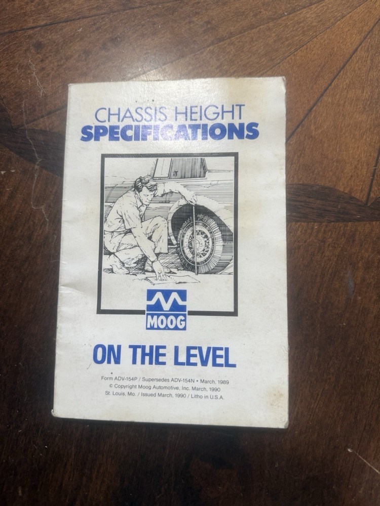 MOOG Chassis Height Specifications Pocket Manual 1990