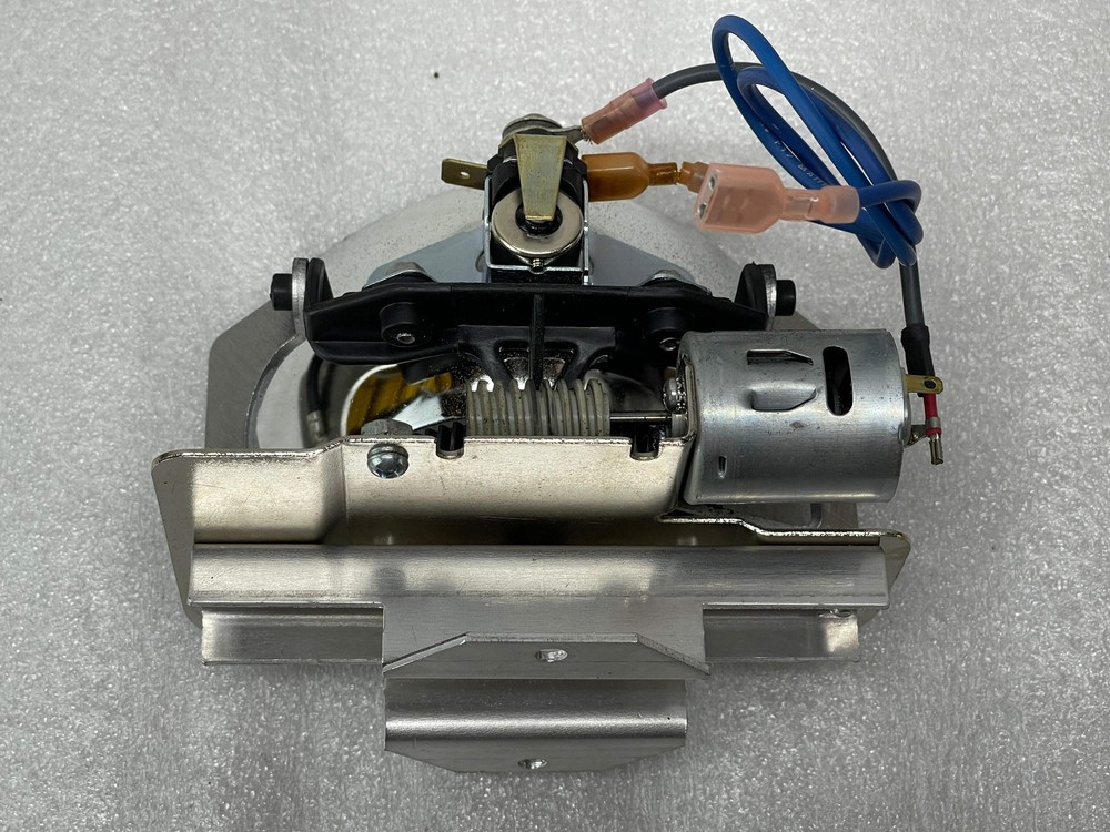 Code 3 MX7000 Lightbar - Oscilaser Wobble Light With MX7000 Riser