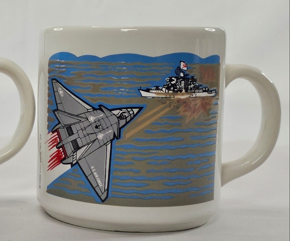 2 Vtg 1988 Boeing Lockheed Mugs General Dynamics Advanced Tactical Fighter READ⬇