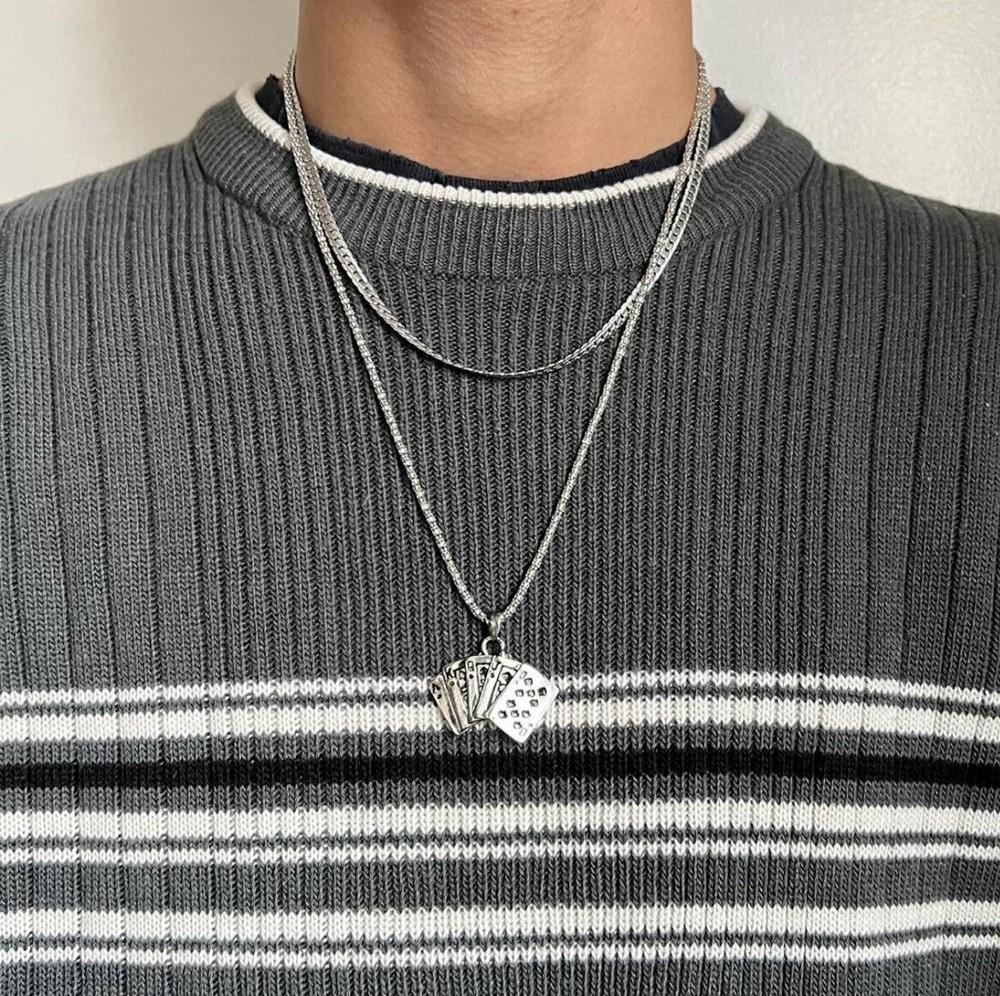 y2k 2000s vintage style card stack grunge goth silver necklace