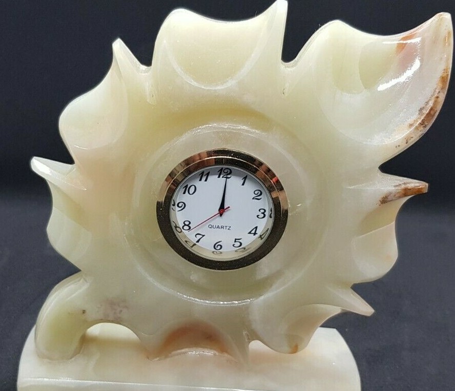 GREEN ONYX HANDCRAFTED, MAPLE LEAF CLOCK, HEIGHT - 6"