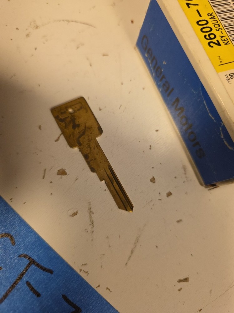 Genuine GM 26007687 VATS Work Key Blank Ignition Security System Key