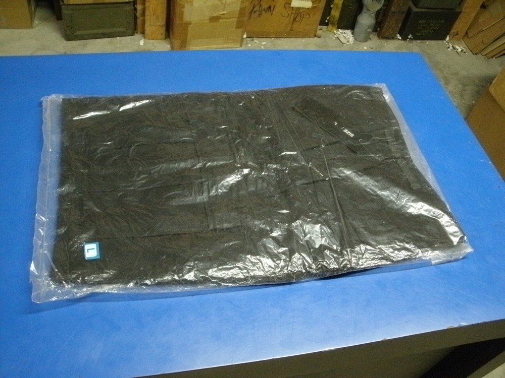 BLACK COMBAT SHORTS SIZE LARGE REGULAR NEW