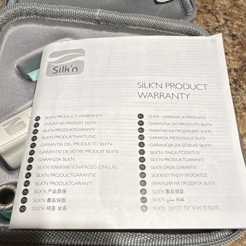 Silk'n ReVit Diamond Microdermabrasion Tool White Electric with Storage Case