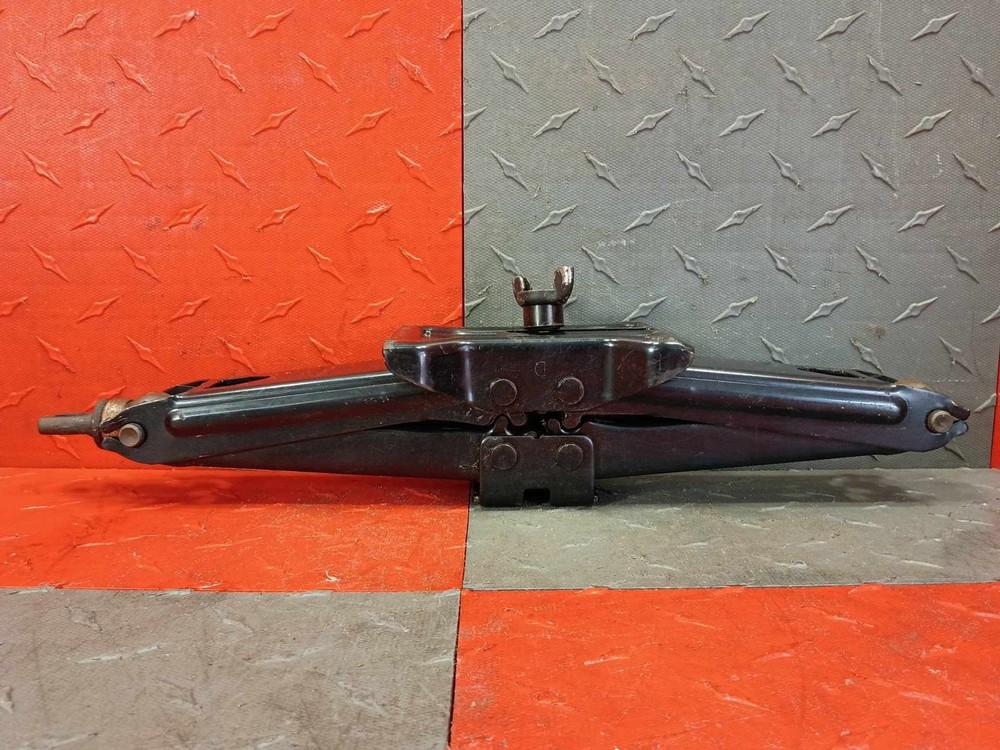 2003 Dodge 1500 ~ Emergency Roadside Jack & Tool Kit OEM