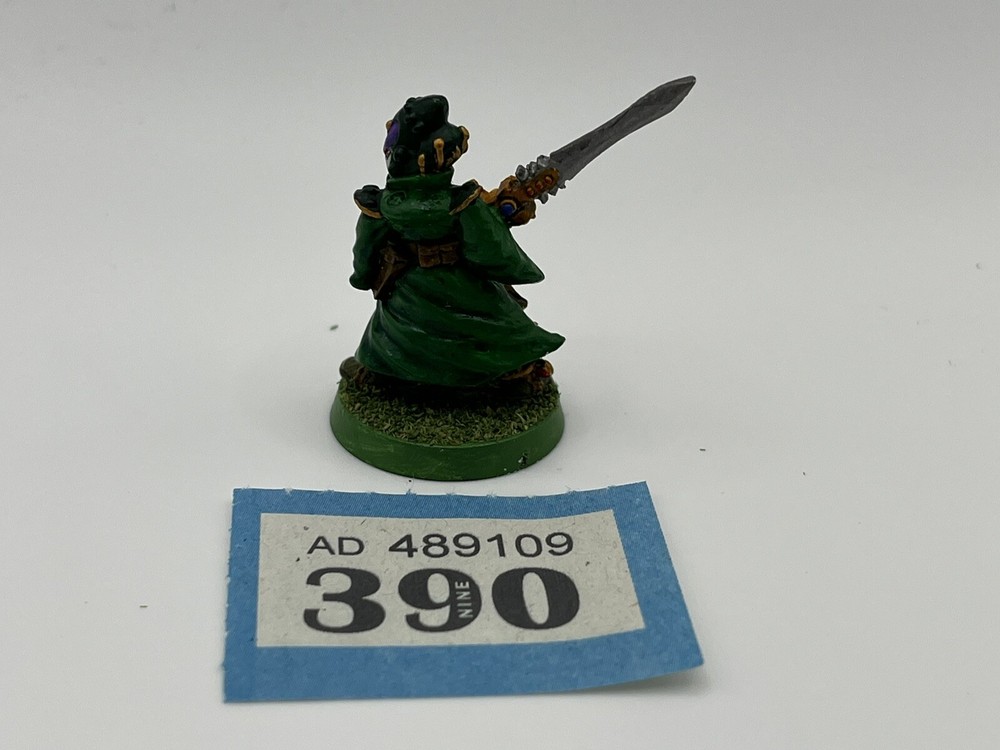 40K Craftworld Aeldari Eldar Warlock metal OOP with Witchblade painted.