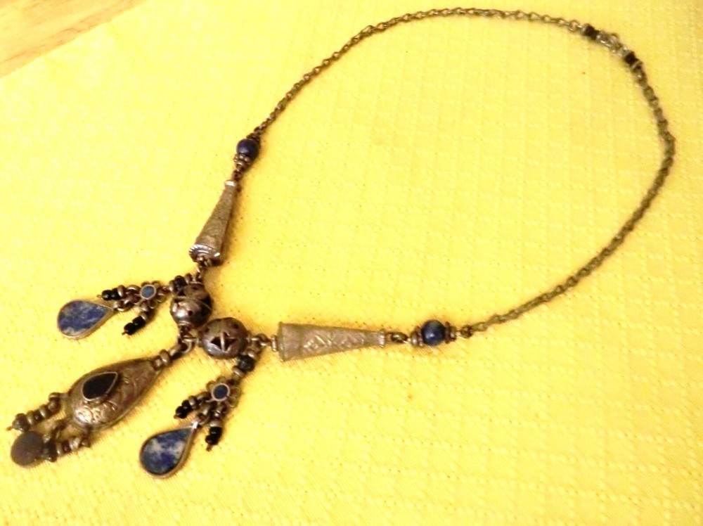 AFGHANI LAPIS LAZULI NECKLACE - DELICATE DESIGN