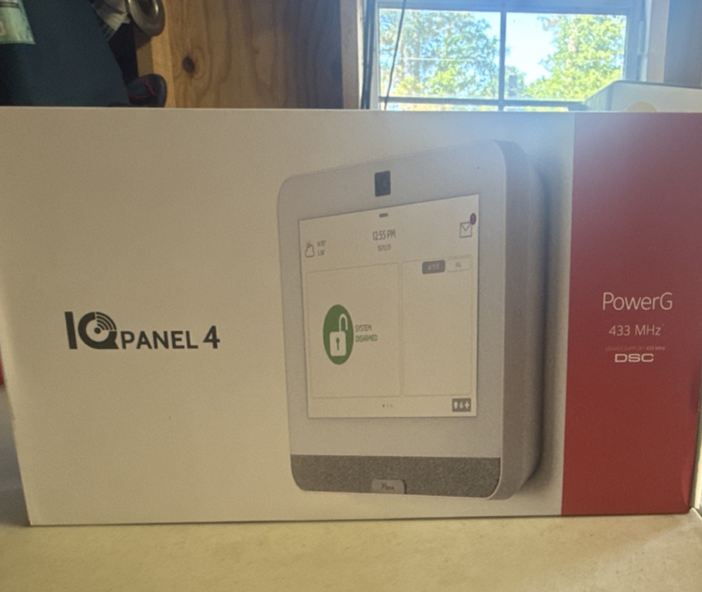 DSC Panel 4 PowerG Touch Screen Alarm Panel White w/ Built-in 8MP Camera