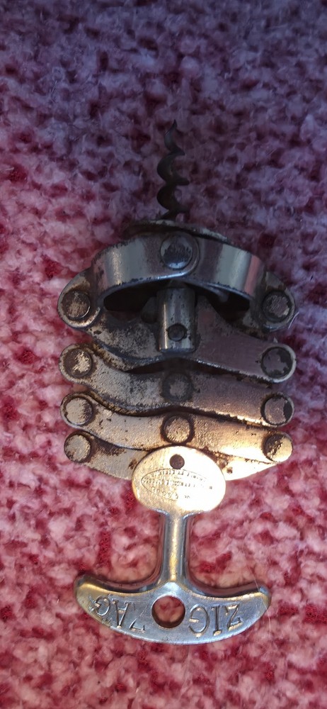 Original French ZIG ZAG corkscrew with Original Box
