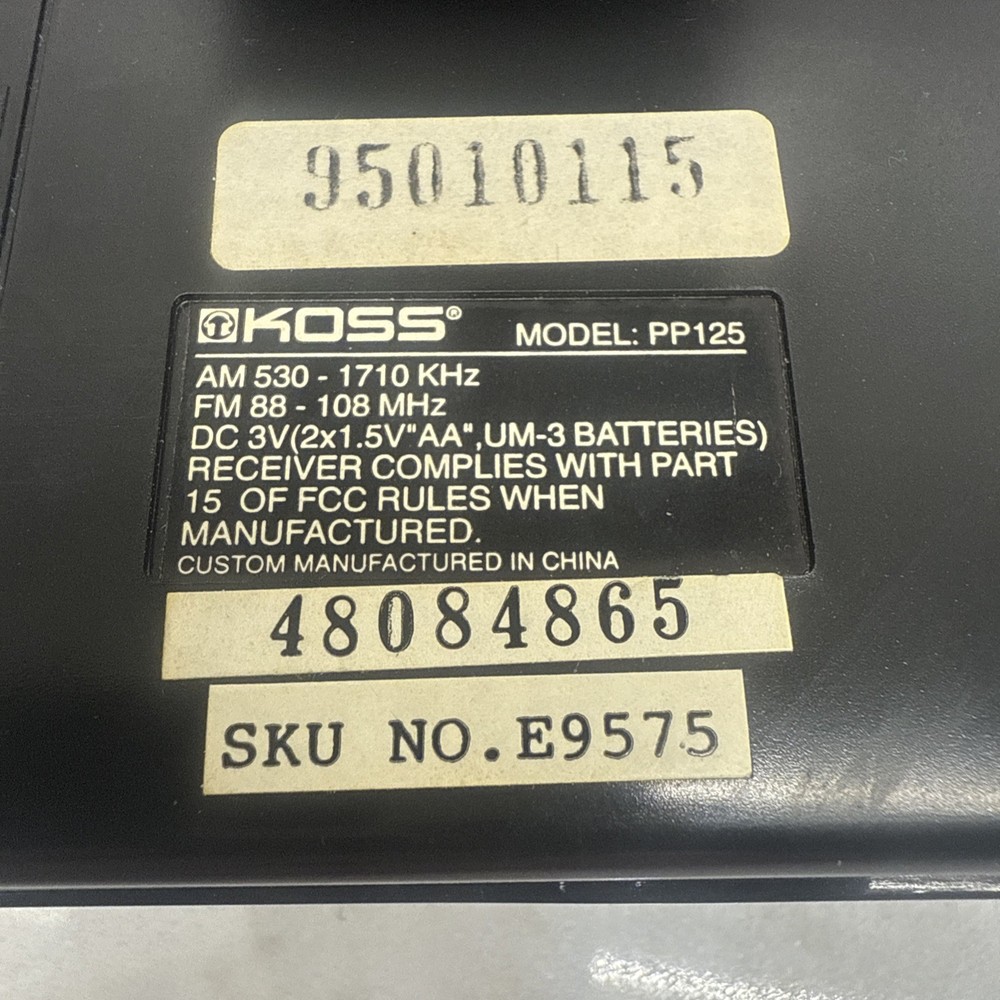 Koss PP125 AM/FM Cassette Player Equalizer + Lenny Kravitz Tape Bundle *Works*