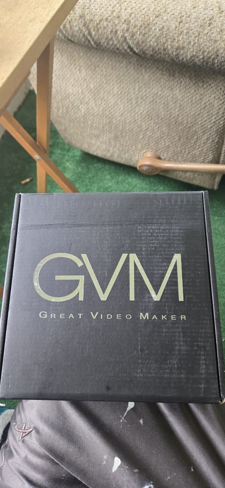 GVM 5W Bi-color On-Camera Video Light LED Light Panel - TESTED/WORKING