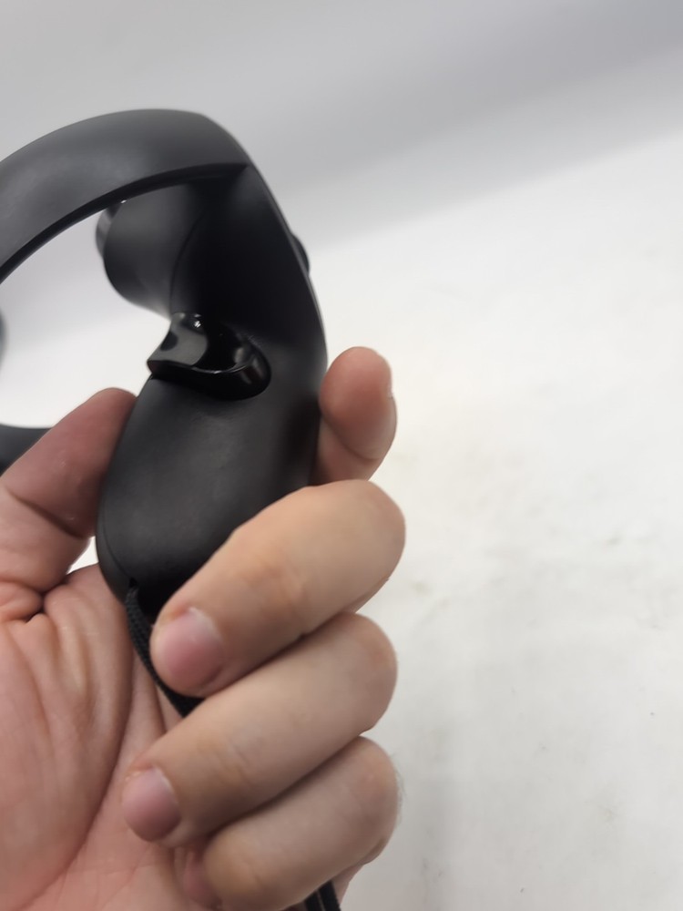 Oculus Rift CV-1 Virtual Reality Right Controller Tested Working