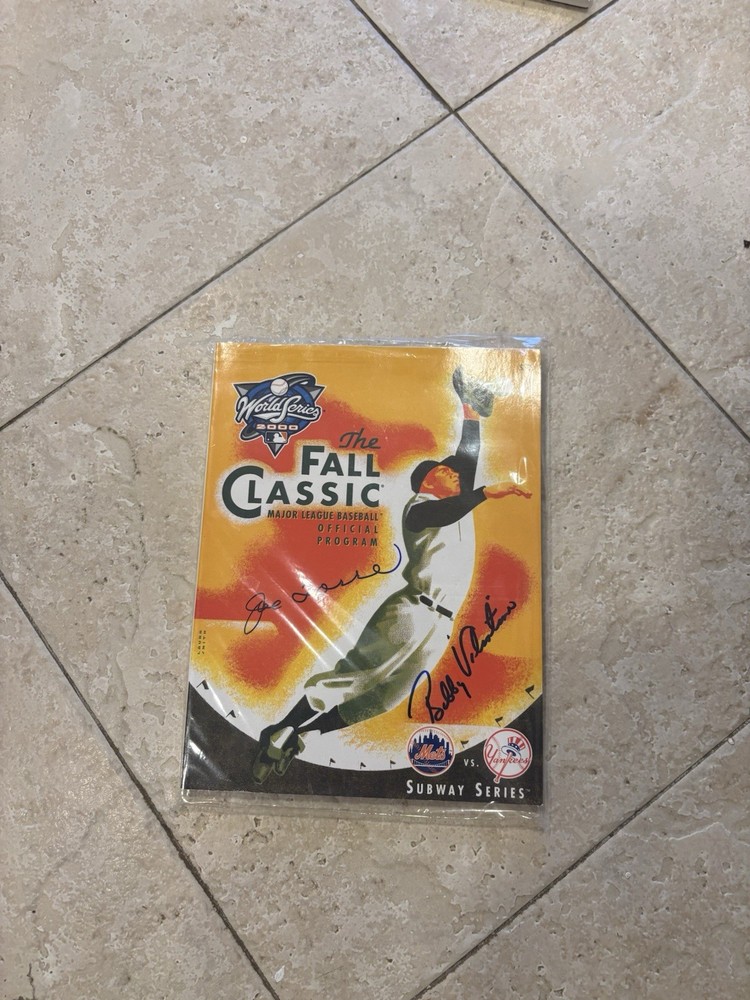 2000 World Series Subway Series Official Program Mets vs Yankees Autographed