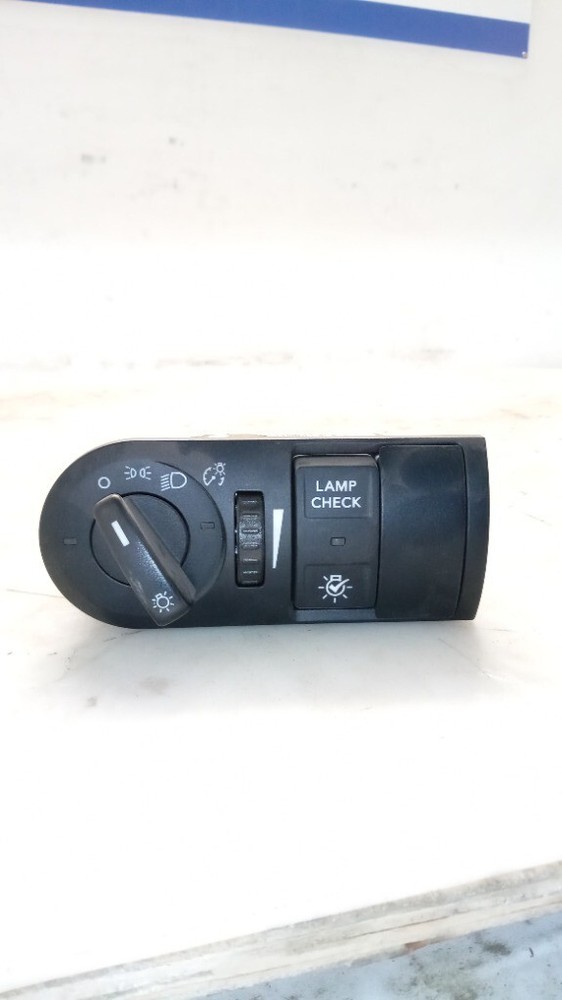 NAVISTAR PDC CONTROL,HOUSING, SWITCH, LIGHT 4086868C2