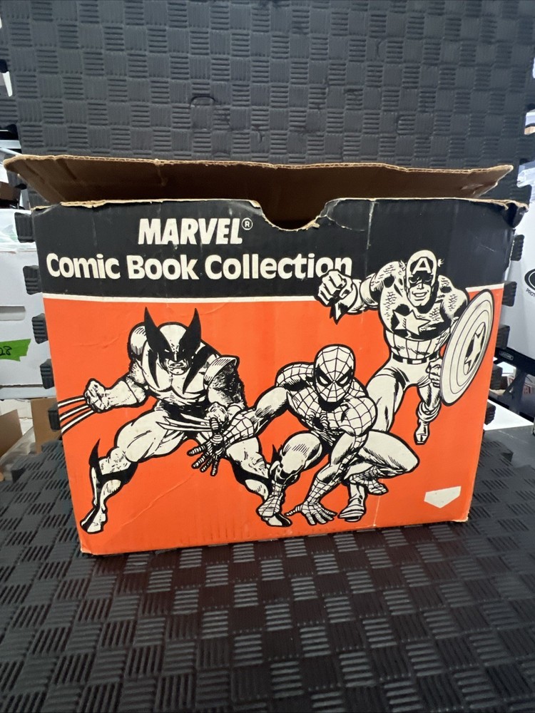 Vintage MARVEL COMICS COMIC BOOK COLLECTION COLLECTORS BOX