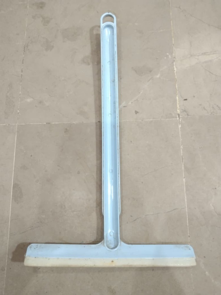 Lightweight Window Cleaning Wiper with Plastic Handle & Silicone Strip