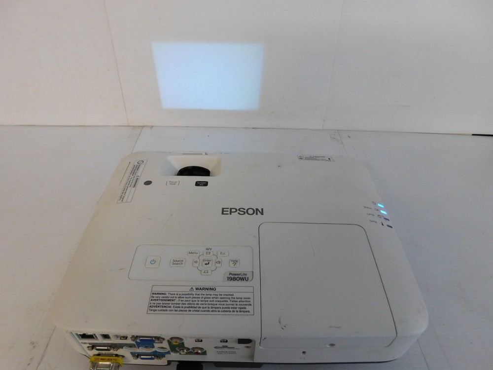 ^^ EPSON LCD PROJECTOR MODEL H620A (PLM112)