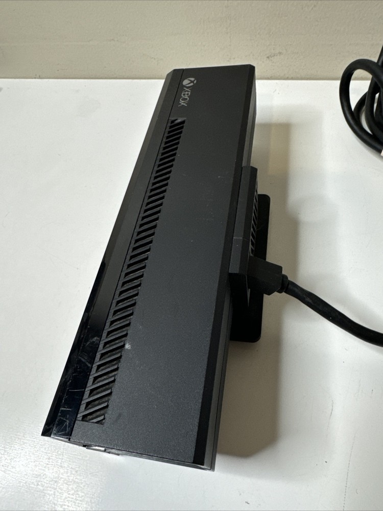 Microsoft Xbox One Kinect Wired Motion Sensor Black Model 1520 OEM