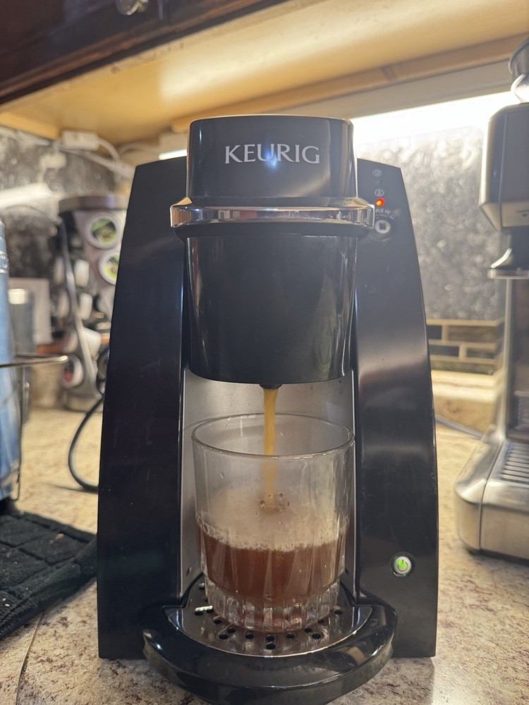 Keurig Premium Coffee System Maker Single Cup Serving Model B30 Black Works