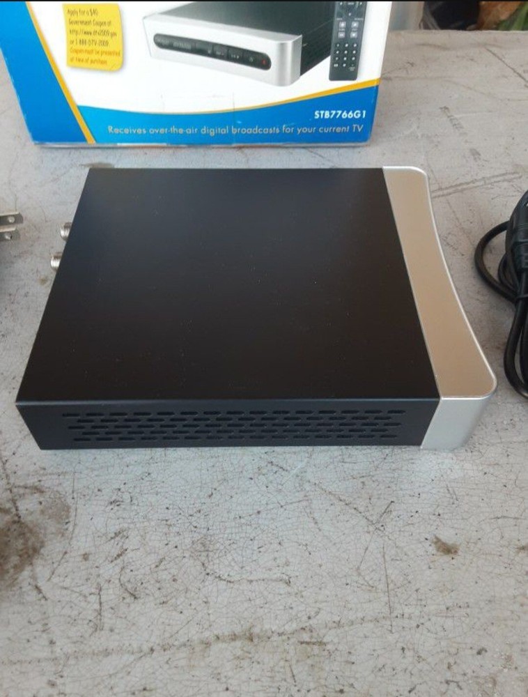 RCA Digital To Analog Converter Box