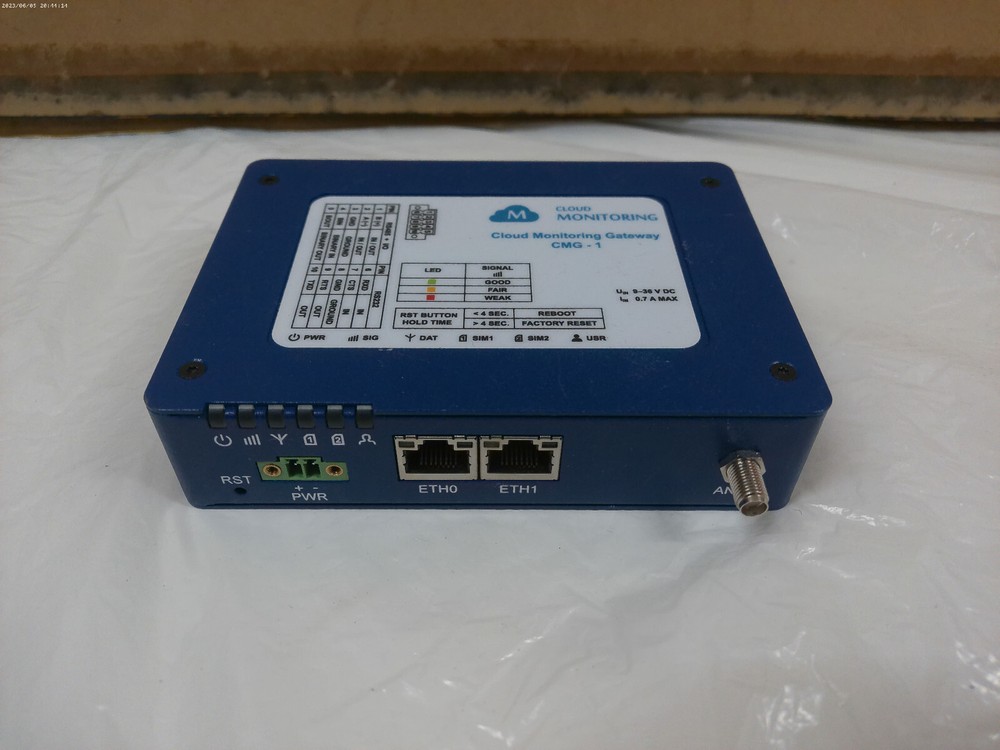 Advantech - ICR-3211B - Advantech ICR-3211B 2 SIM Cellular Modem/Wireless